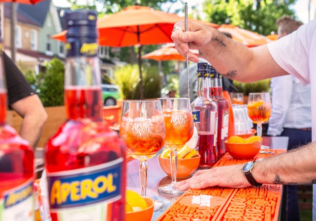 spritz-north-ext-bar-e1562594421483-622x434